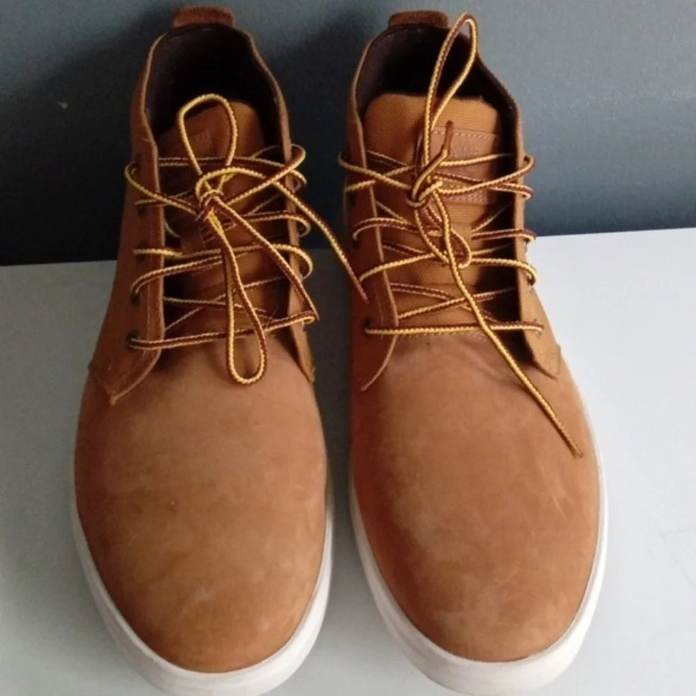Timberland Groveton Chukka Wheat Nubuck Leather Mid Top Sneakers A1GIG Mens 10.5